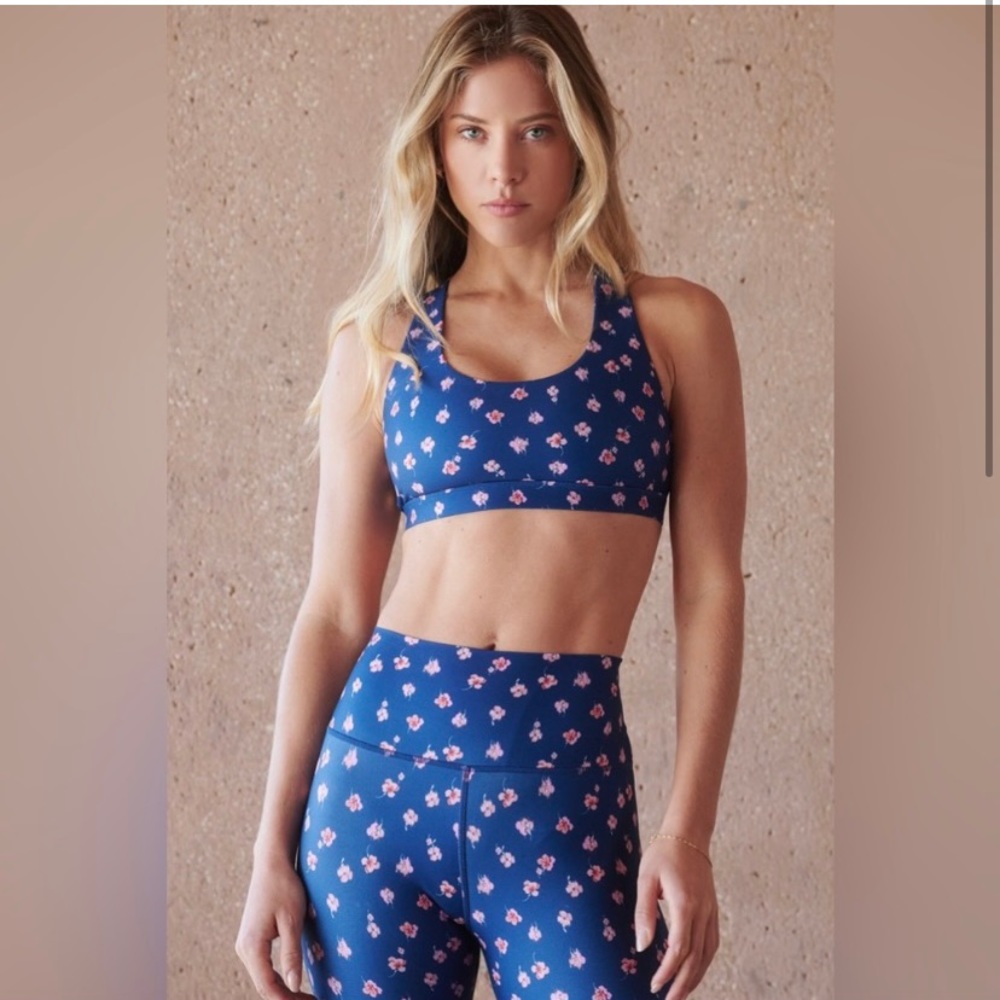 SET!! Spiritual Gangster Navy Floral legging and bra top set